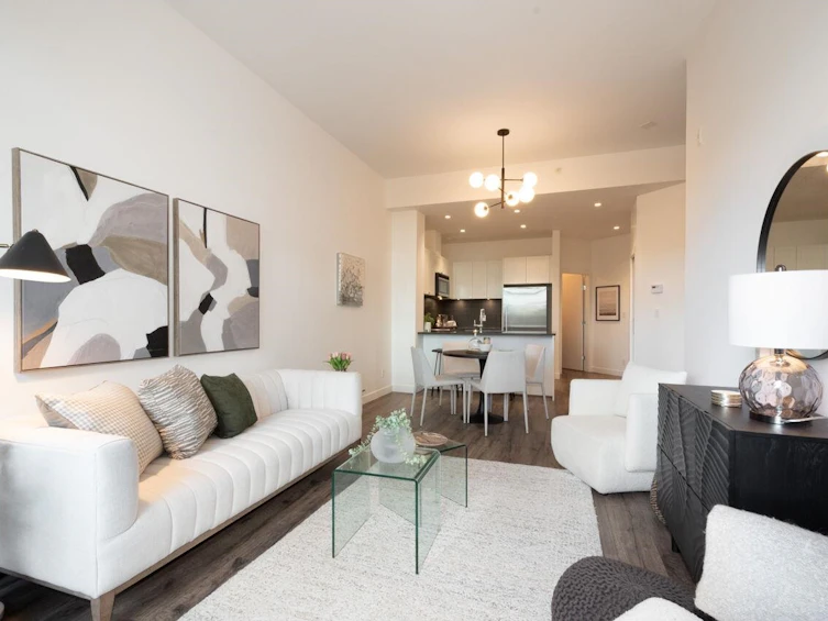 207-105 W 2nd Street, North Vancouver, BC, V7M 0E3 - 4