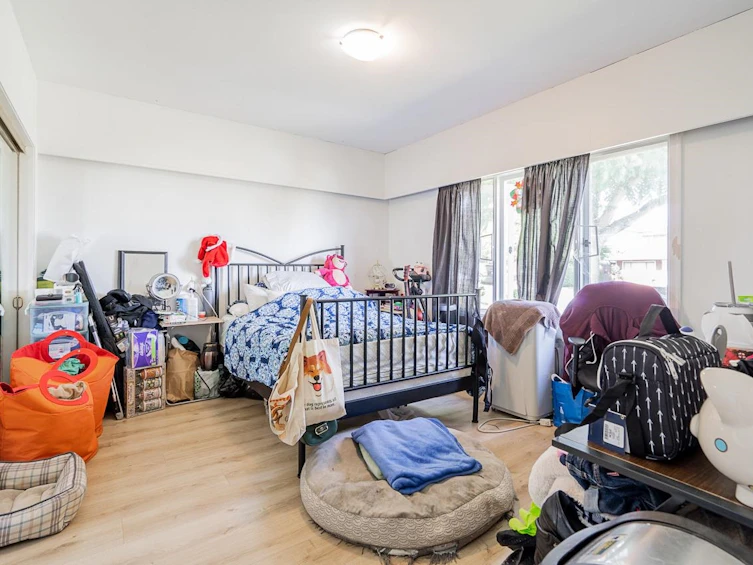 7733 Burgess Street, Burnaby, BC, V3N 3J1 - 15
