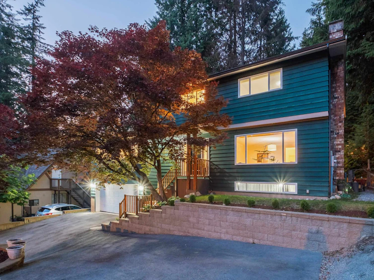 15 Mcnair Bay, Port Moody, BC, V3H 3N8 - 2