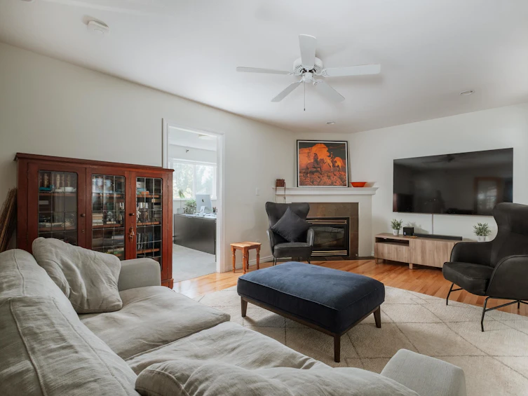 15 Mcnair Bay, Port Moody, BC, V3H 3N8 - 15