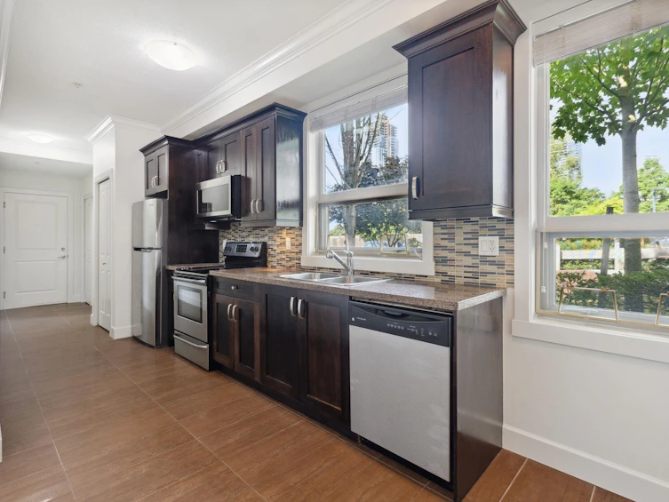 223-13897 Fraser Highway, Surrey, BC, V3T 0G8 - 10