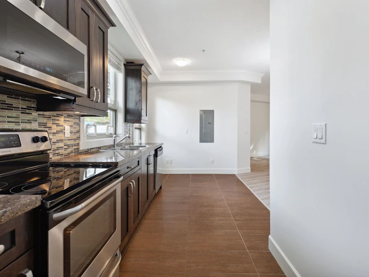 223-13897 Fraser Highway, Surrey, BC, V3T 0G8 - 12