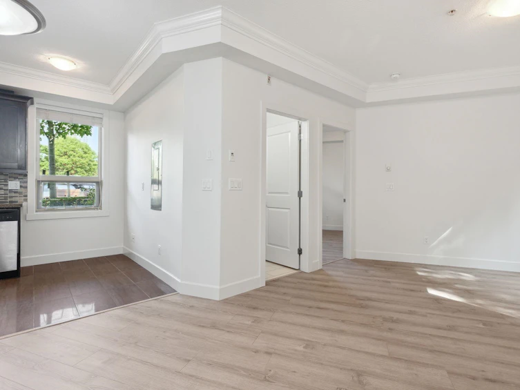 223-13897 Fraser Highway, Surrey, BC, V3T 0G8 - 13