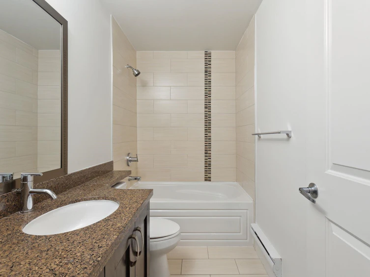 223-13897 Fraser Highway, Surrey, BC, V3T 0G8 - 17