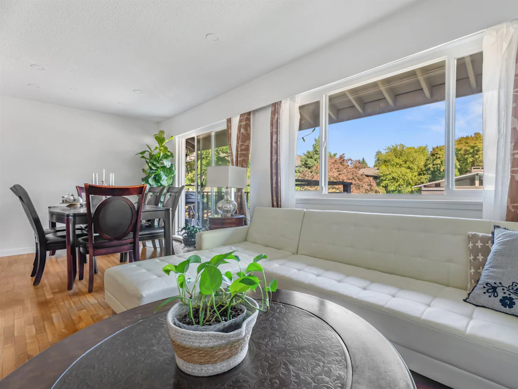 608-555 West 28th Street, North Vancouver, BC, V7N 2J6