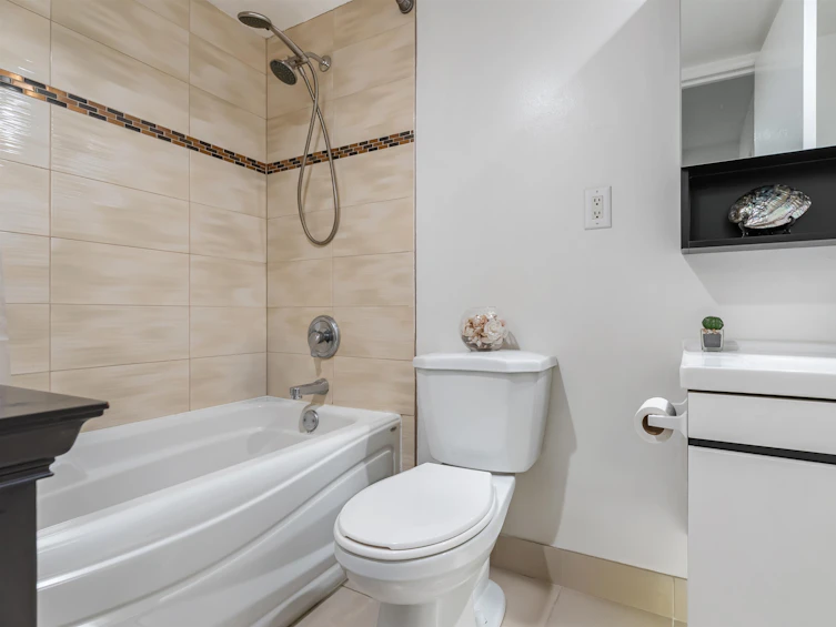 608-555 West 28th Street, North Vancouver, BC, V7N 2J6 - 21