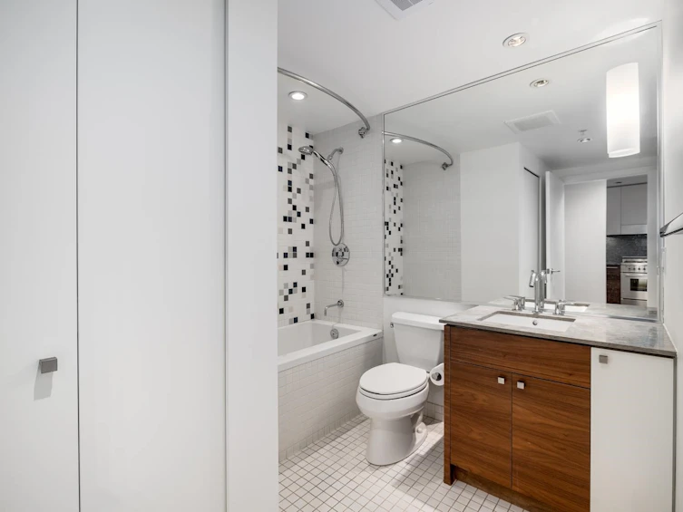 301-4375 W 10th Avenue, Vancouver, BC, V6R 2H6 - 10