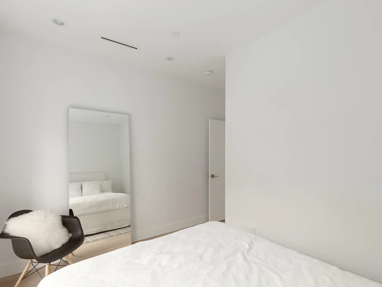 2032 E 22nd Avenue, Vancouver, BC, V5N 2R4 - 25