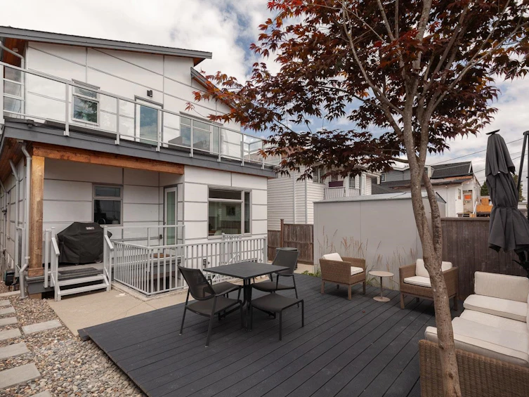 2032 E 22nd Avenue, Vancouver, BC, V5N 2R4 - 33