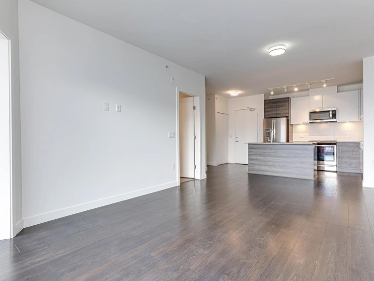 604-10581 140 Street, Surrey, BC, V3T 0M7 - 10