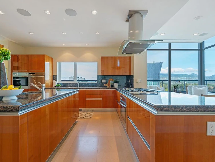 2400-590 Nicola Street, Vancouver, BC, V6G 3J8 - 14