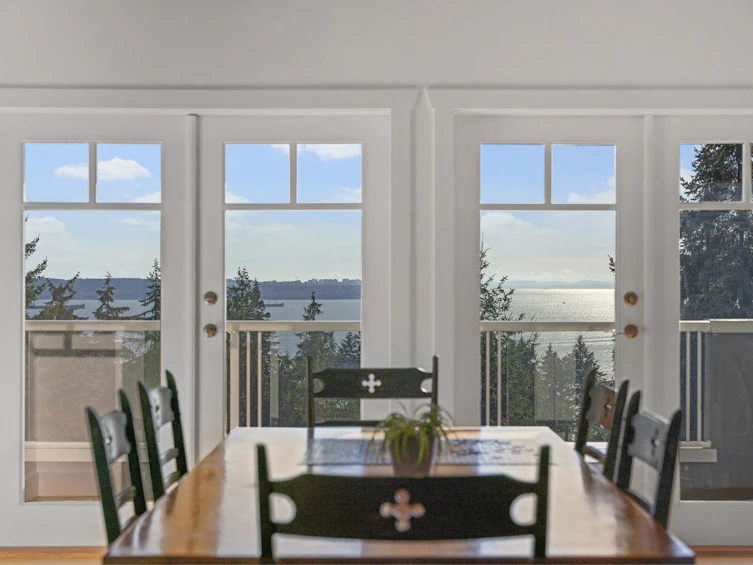 3797 Bayridge Avenue, West Vancouver, BC, V7V 3J3 - 8