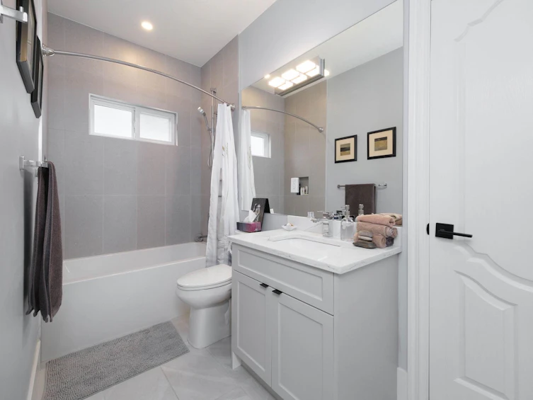 10122 Williams Road, Richmond, BC, V7A 1H4 - 19