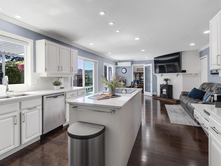 15572 Finlay Court, Surrey, BC, V4B 5H3 - 11