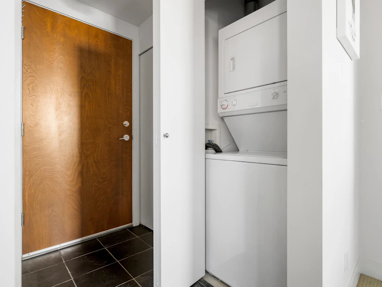 1307-1238 Burrard Street, Vancouver, BC, V6Z 3E1 - 21