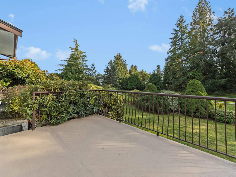 14914 Southmere Place, Surrey, BC, V4A 6P8 - 9