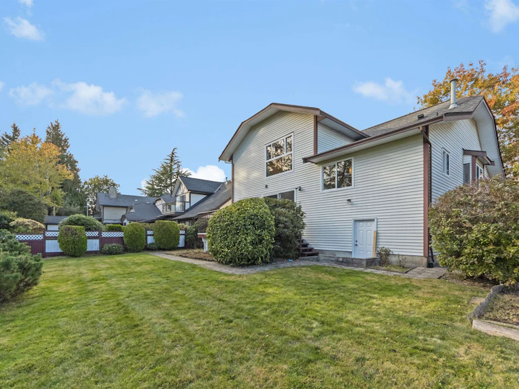 14914 Southmere Place, Surrey, BC, V4A 6P8 - 30