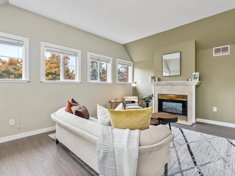 201-7288 No. 3 Road, Richmond, BC, V6Y 3Y1 - 2