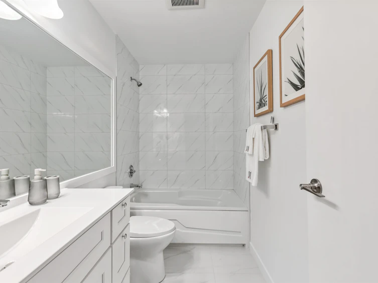 201-7288 No. 3 Road, Richmond, BC, V6Y 3Y1 - 12