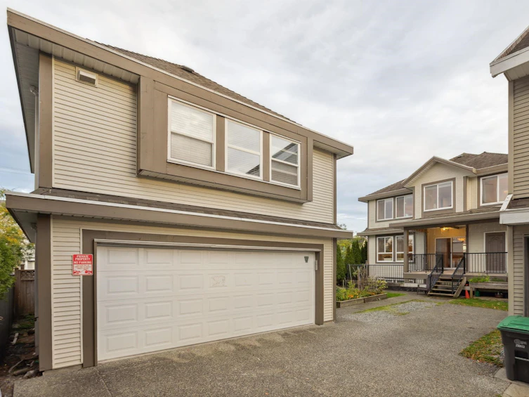 19199 70, Surrey, BC, V4N 0A6 - 32
