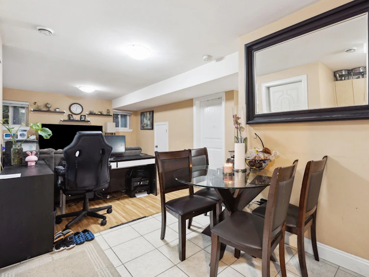 19199 70, Surrey, BC, V4N 0A6 - 36