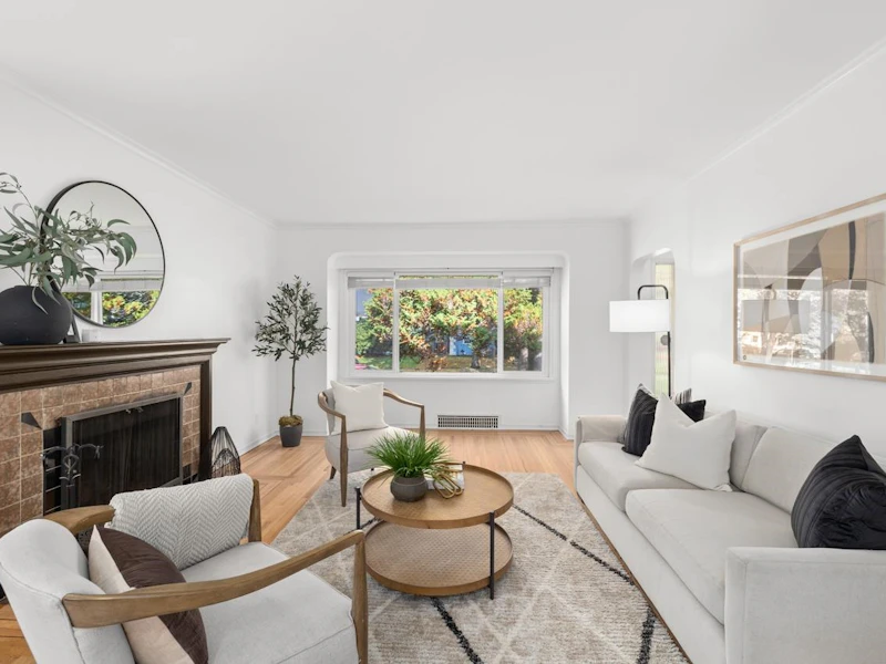 412 E 46th Avenue, Vancouver BC V5W 1Z9