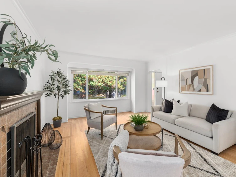 412 East 46th Avenue, Vancouver, BC, V5W 1Z9 - 6