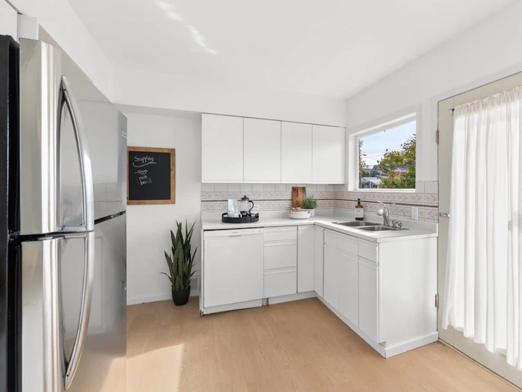 412 East 46th Avenue, Vancouver, BC, V5W 1Z9 - 12