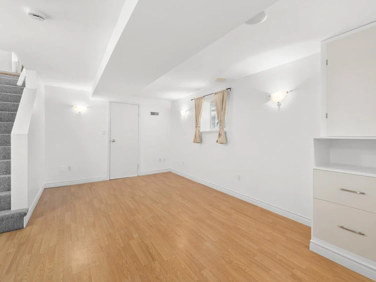 412 East 46th Avenue, Vancouver, BC, V5W 1Z9 - 18