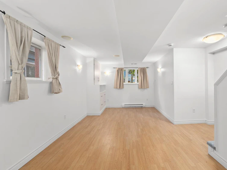 412 East 46th Avenue, Vancouver, BC, V5W 1Z9 - 19