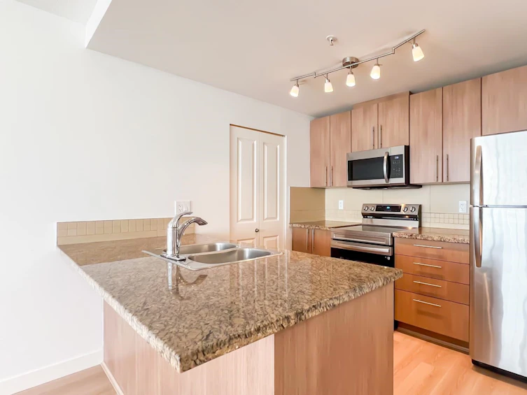 3205-898 Carnarvon Street, New Westminster, BC, V3M 0C3 - 6