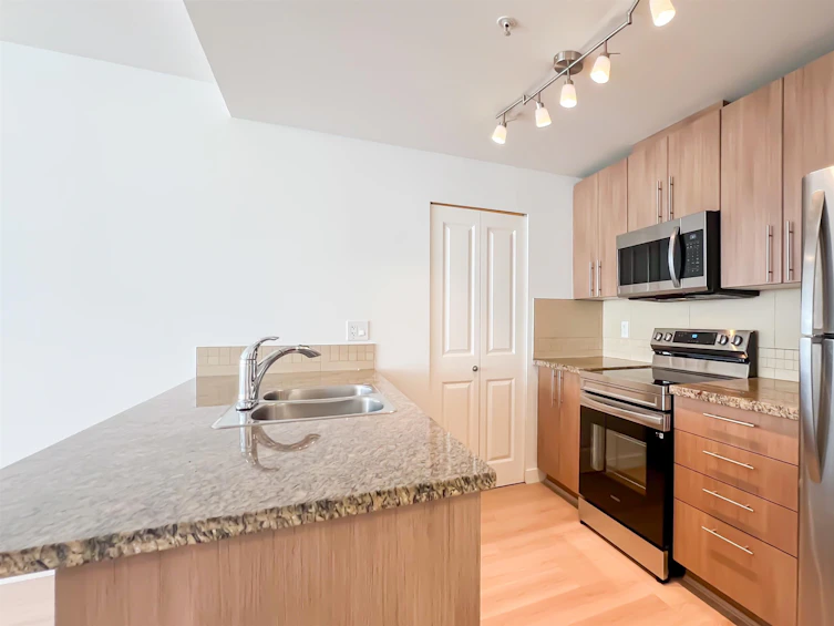 3205-898 Carnarvon Street, New Westminster, BC, V3M 0C3 - 7