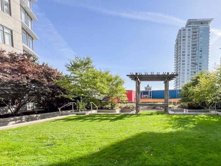 3205-898 Carnarvon Street, New Westminster, BC, V3M 0C3 - 23