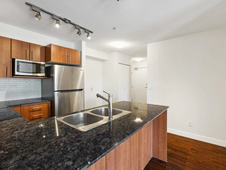 305-1633 Mackay Avenue, North Vancouver, BC, V7P 0A2 - 16