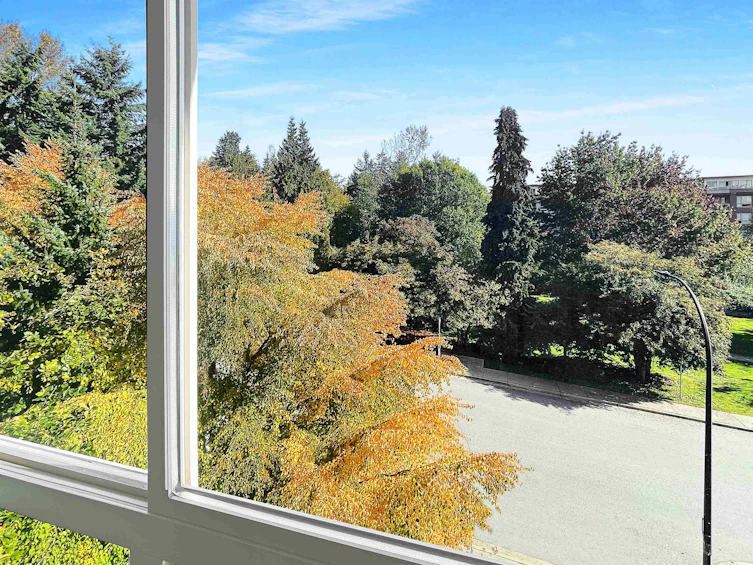 305-1633 Mackay Avenue, North Vancouver, BC, V7P 0A2 - 18