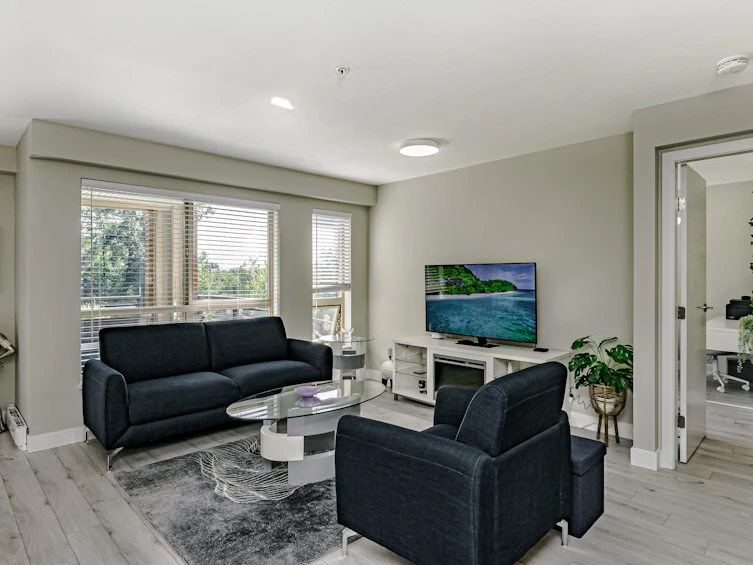 206-1633 Mackay Avenue, North Vancouver, BC, V7P 0A2 - 13