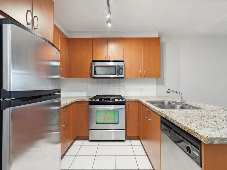 302-9222 University Crescent, Burnaby, BC, V5A 0A6 - 7