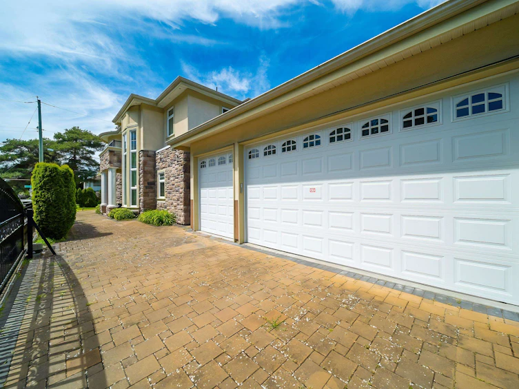 3339 Lamond Avenue, Richmond, BC, V7E 1C5 - 2