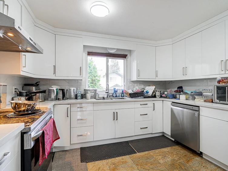 6753 137 Street, Surrey, BC, V3W 9C4 - 7