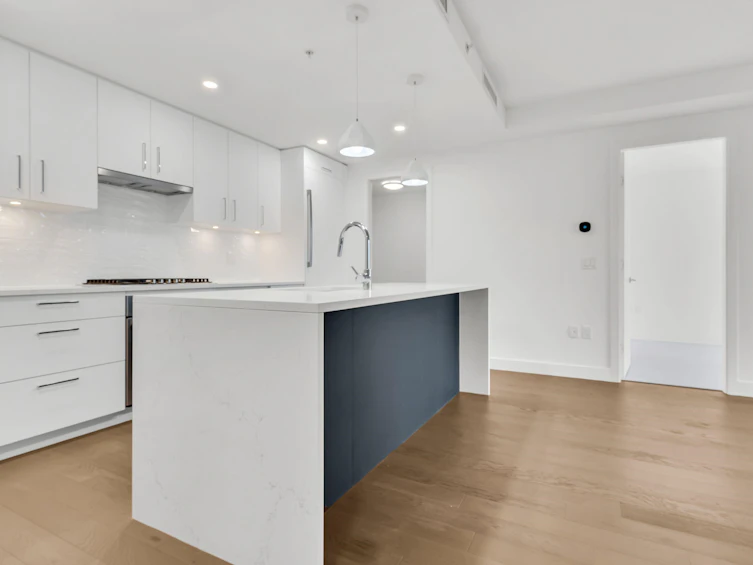 506-1588 Johnston Road, Surrey, BC, V4B 3Z7 - 8