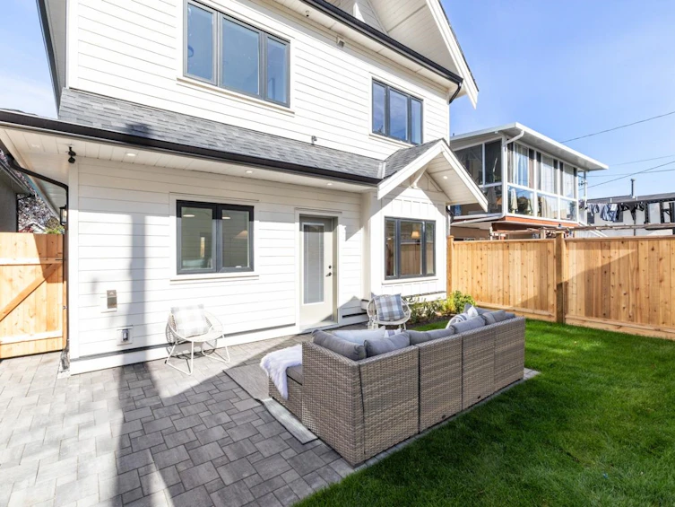 2-2444 Napier Street, Vancouver, BC, V5K 2W3 - 26