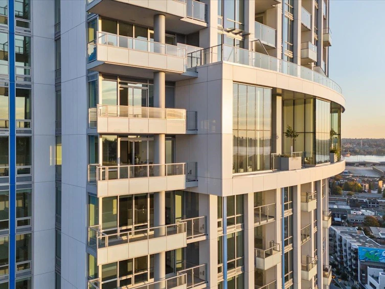 2401-1500 Fern Street, North Vancouver, BC, V7J 0E6 - 5