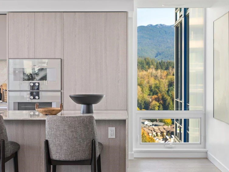 2401-1500 Fern Street, North Vancouver, BC, V7J 0E6 - 11
