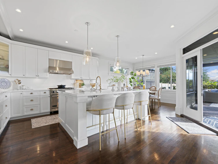 1136 Gordon Avenue, West Vancouver, BC, V7T 1P9 - 2