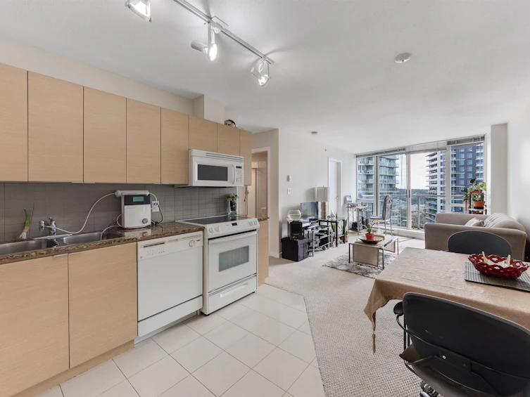 2307-13618 100 Avenue, Surrey, BC, V3T 0A8 - 4