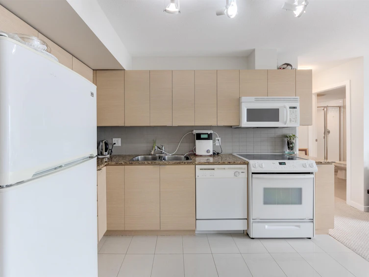 2307-13618 100 Avenue, Surrey, BC, V3T 0A8 - 5