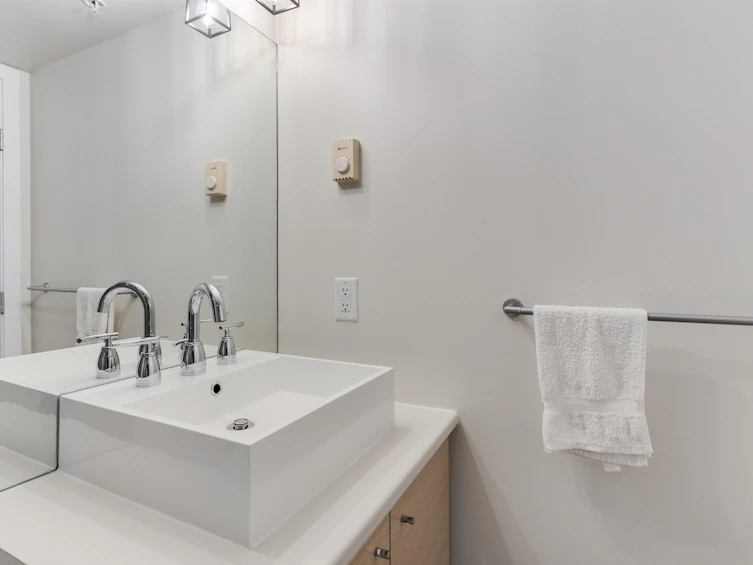 2307-13618 100 Avenue, Surrey, BC, V3T 0A8 - 16