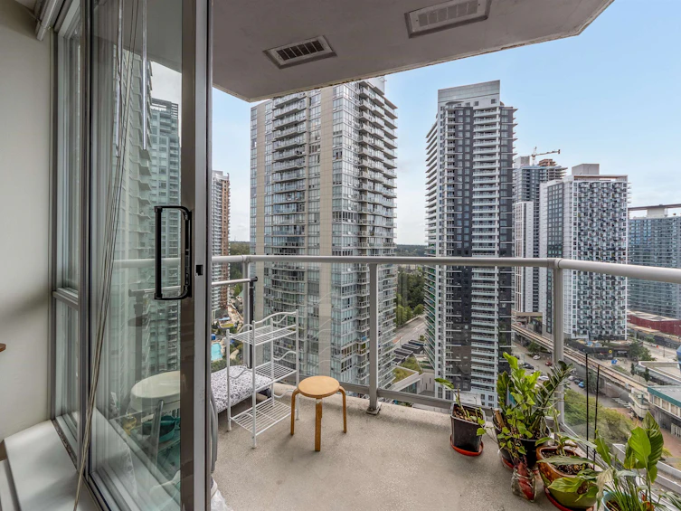 2307-13618 100 Avenue, Surrey, BC, V3T 0A8 - 17
