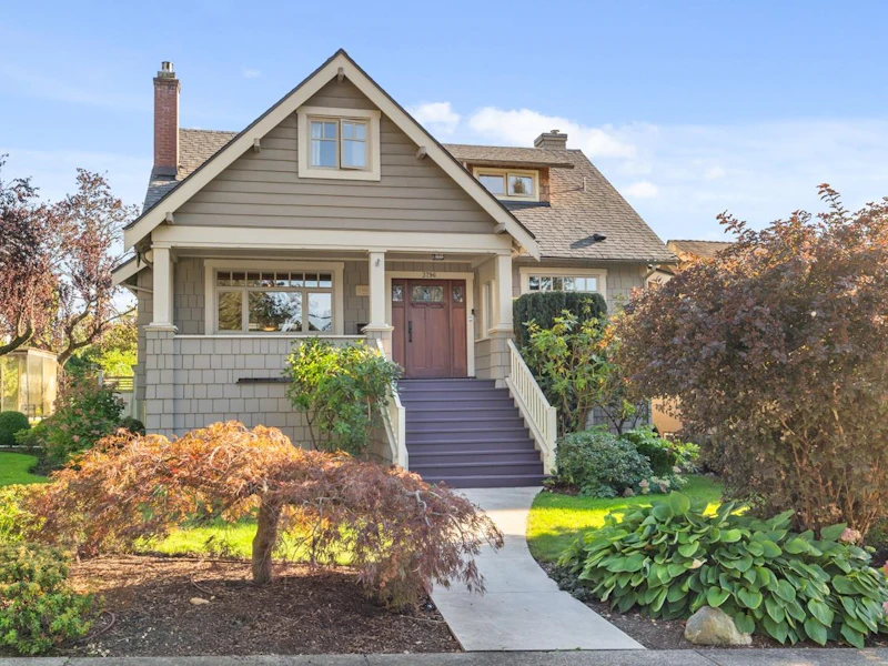 3796 Mcgill Street, Burnaby BC V5C 1L9