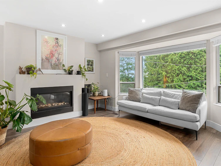 930 Wellington Drive, North Vancouver, BC, V7K 1K9 - 3
